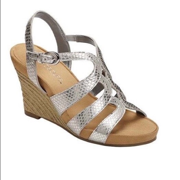 Aerosoles silver plush Clearance